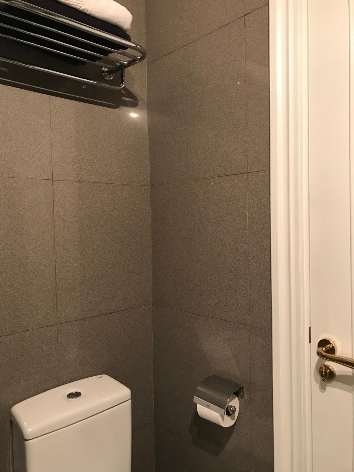Habitacion Grande Y Confortable Con Bano Privado Junto A Guggenheim بلباو المظهر الخارجي الصورة