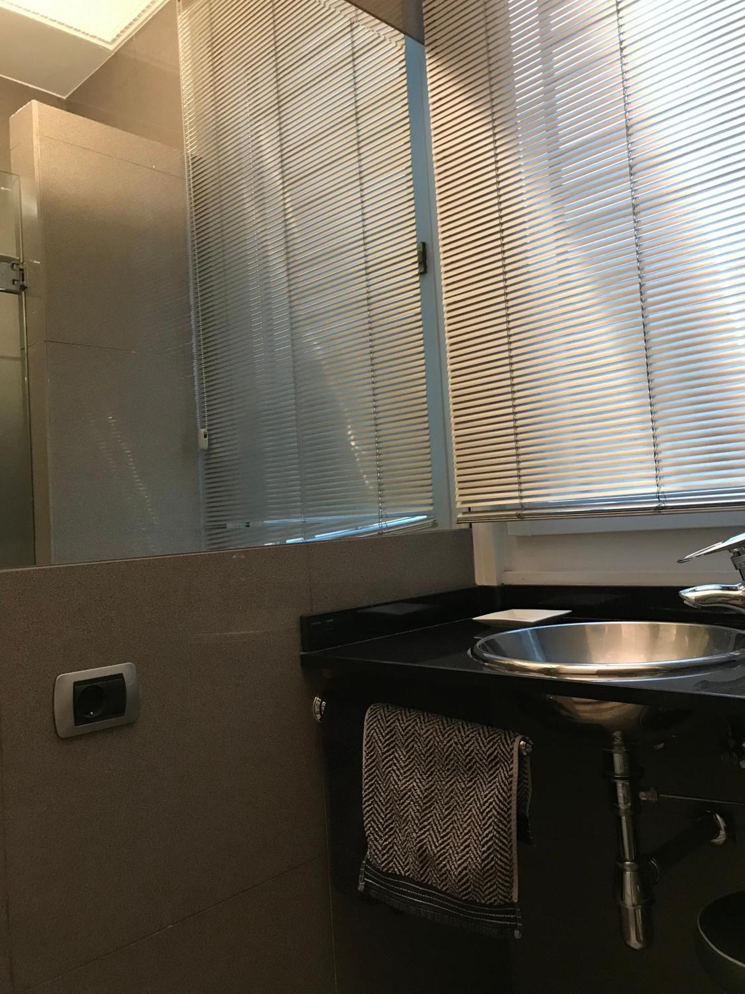 Habitacion Grande Y Confortable Con Bano Privado Junto A Guggenheim بلباو المظهر الخارجي الصورة